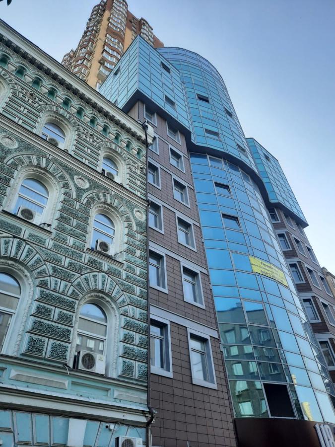 Appartement Прекрасная Комфортная Квартира В Центре Киева Рядом С Жд Вокзалом Метро Вокзальная И Университет Extérieur photo